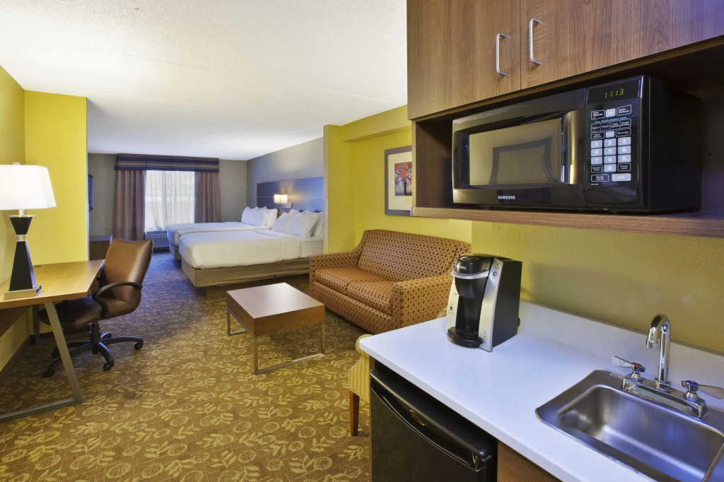 Holiday Inn Express Hotel & Suites Fort Wayne by IHG