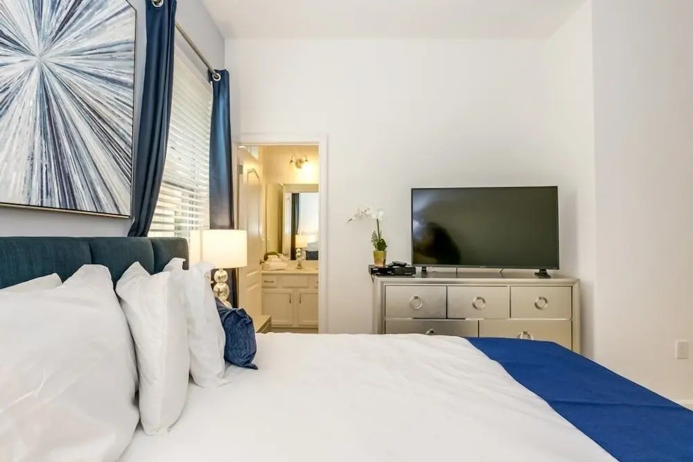 12 Bed 9.5 Bath In Solterra Resort Near Disney! 12 Bedroom Villa by RedAwning