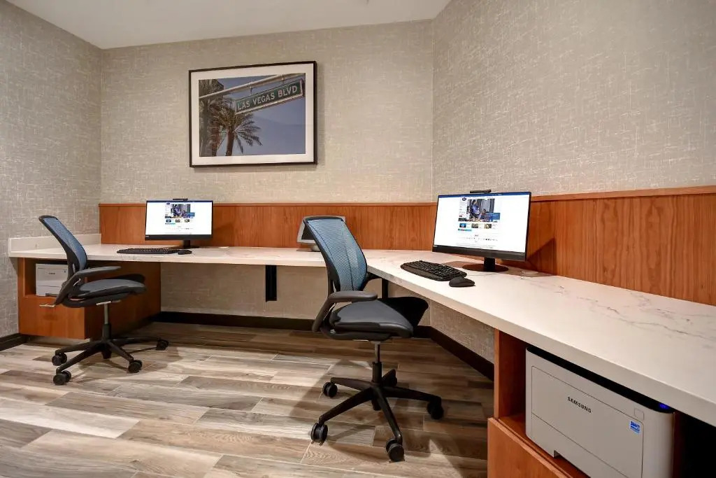 Home2 Suites by Hilton Las Vegas Convention Center - No Resort Fee