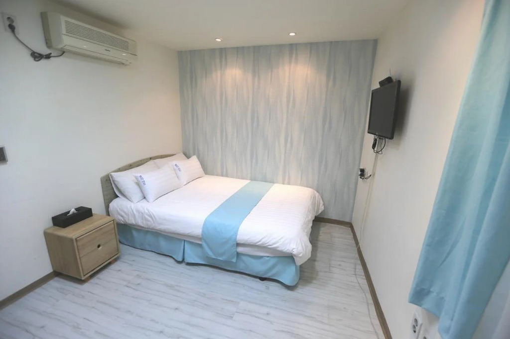Must Stay Hotel Myeongdong