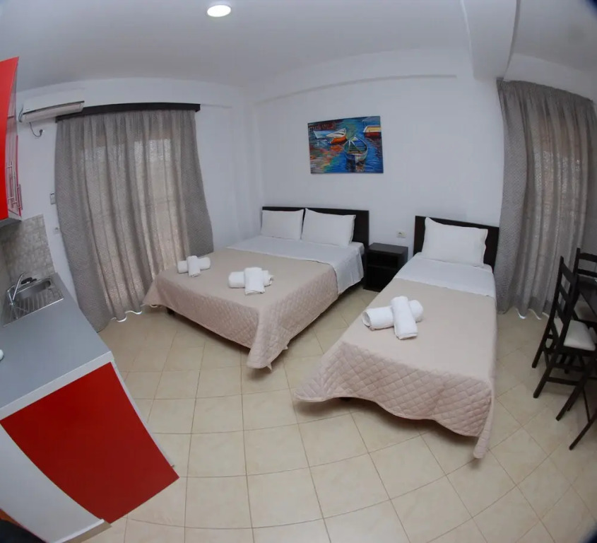 Atlantis Hotel & Apartments