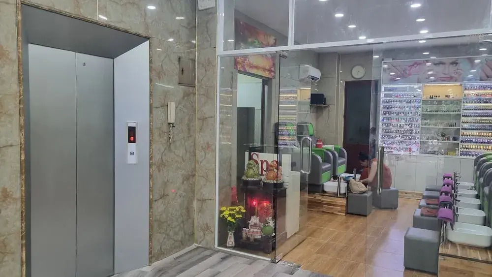 Adenia Hotel