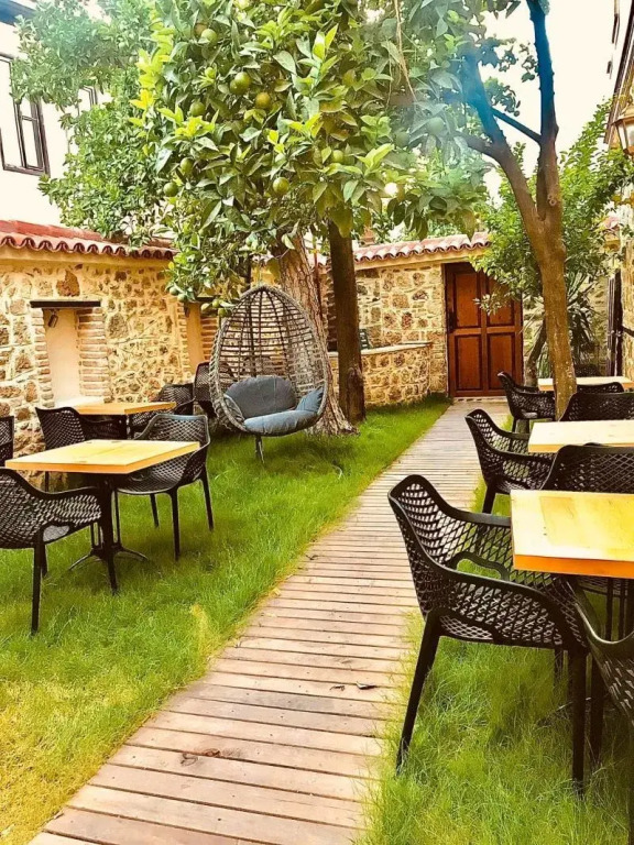Cedrus Hotel
