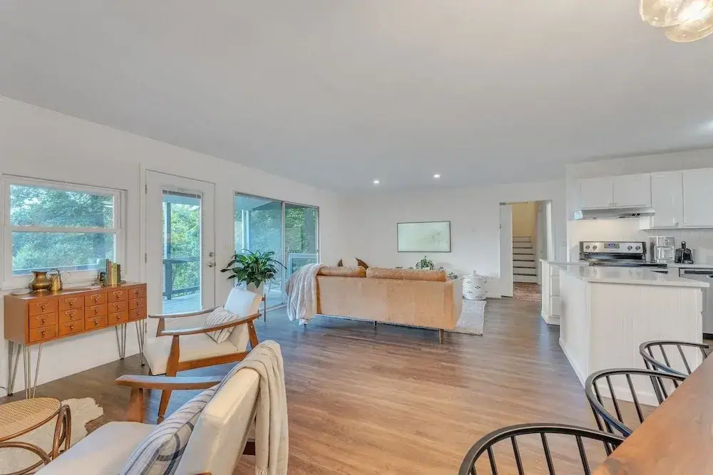 Blue Ridge Lookout Beautiful Modern Cabin - Nature Hikes And Pets Ok 4 Bedroom Cabin by RedAwning