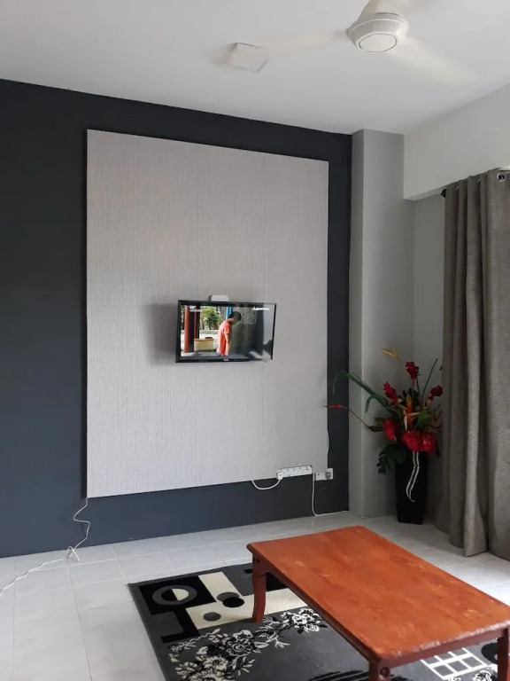 MODEST Studio Apartment