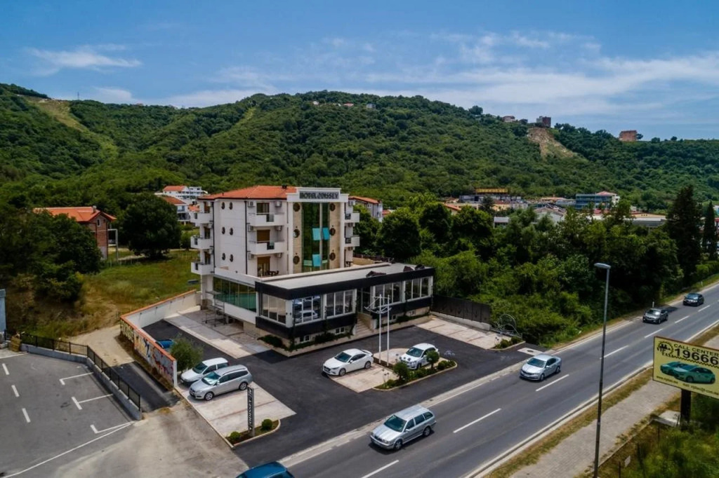 Hotel Odissey Jaz
