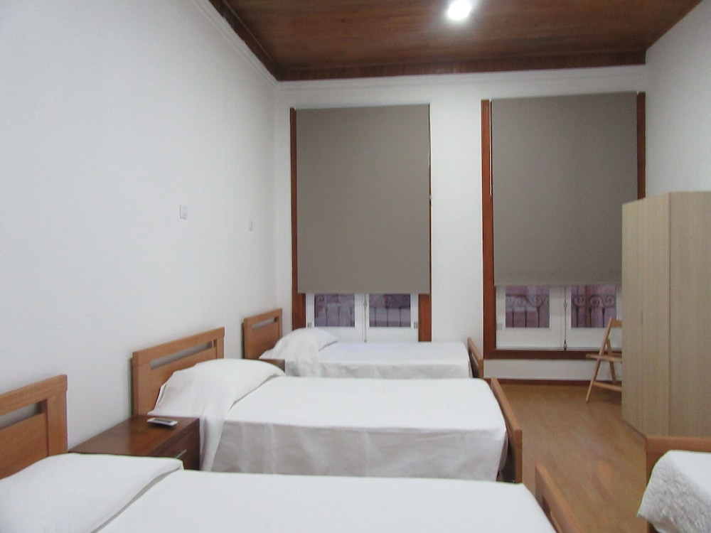 Pension La Corredera
