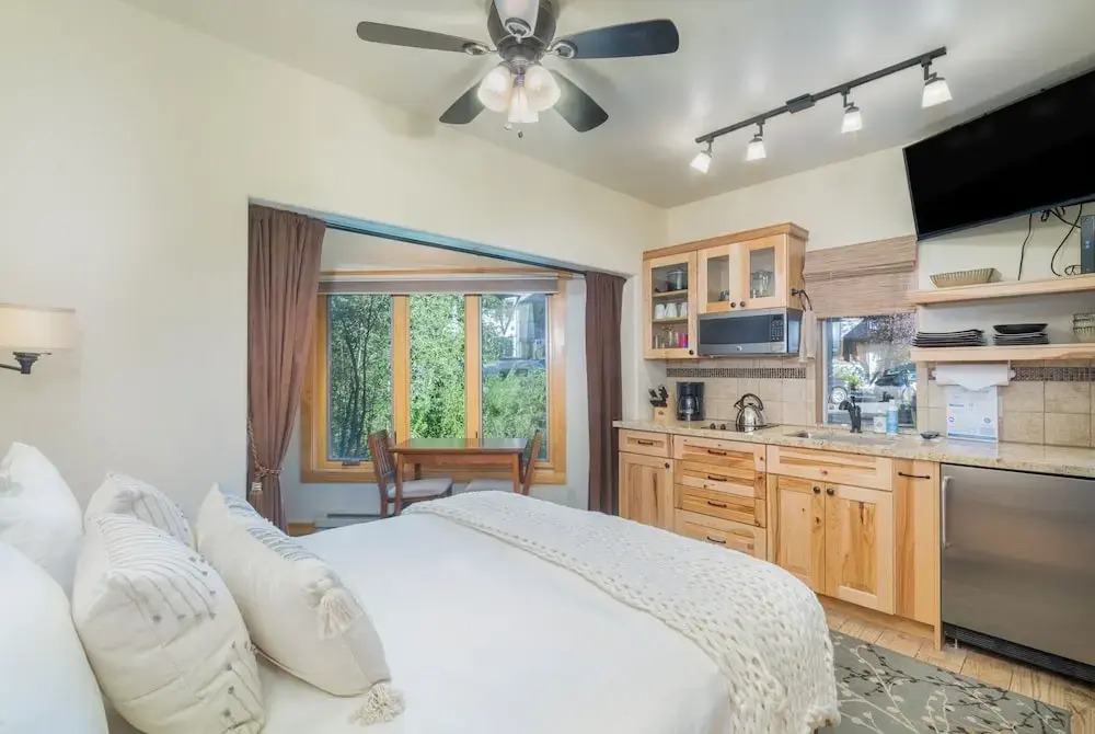 Charming Studio W Kitchenette, Hot Tub Near River Condo by RedAwning