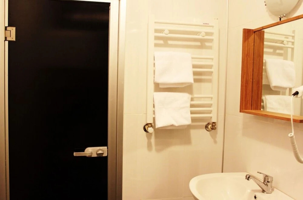 Maidos Hotel & Suites