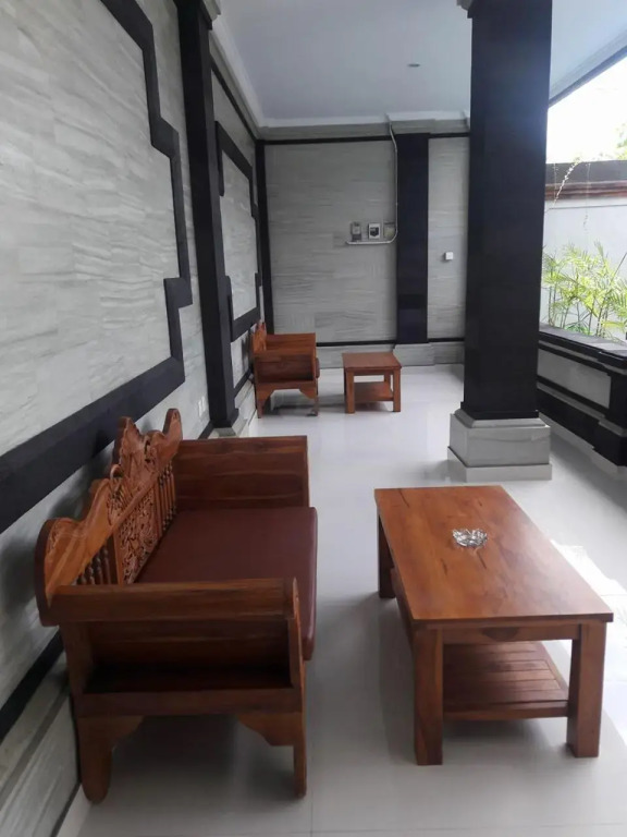 Nayanika House