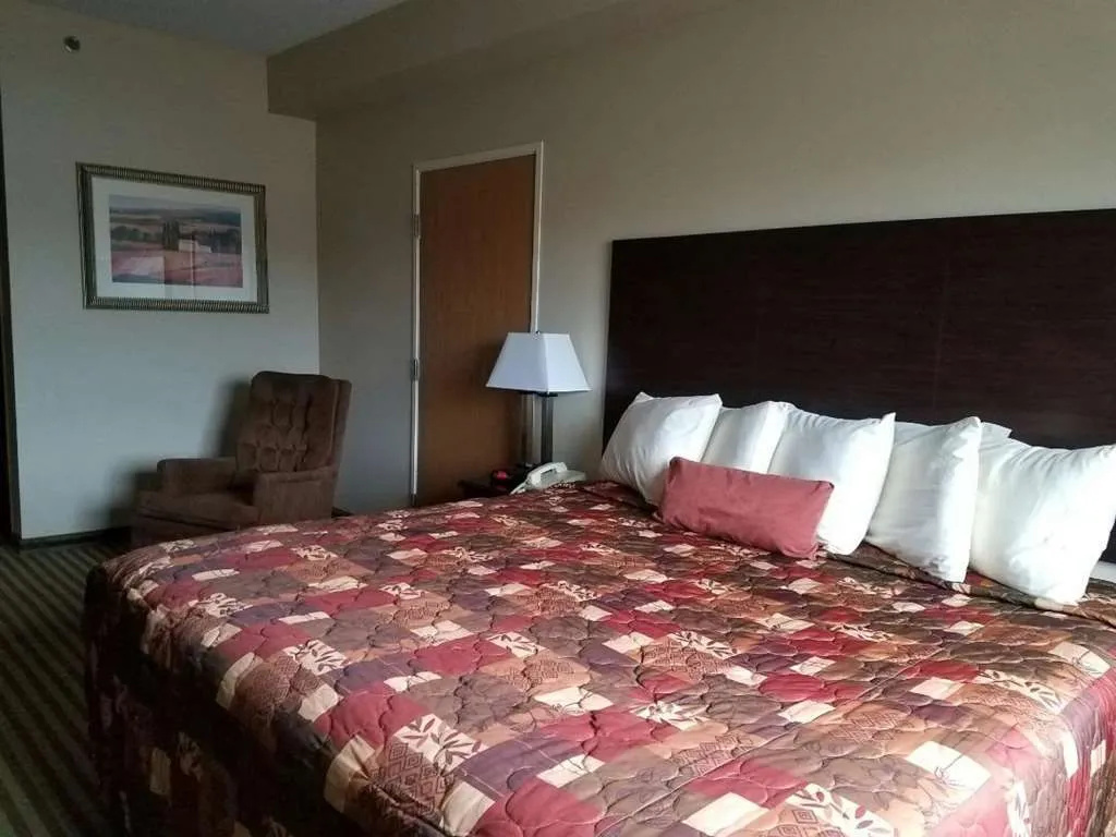 Bowman Inn and Suites