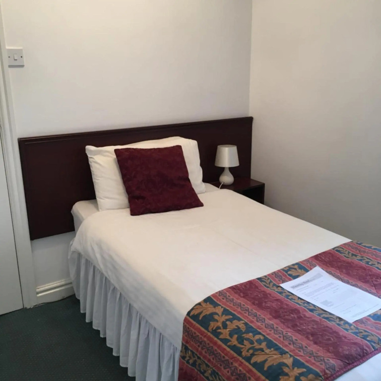 Waverley Hotel