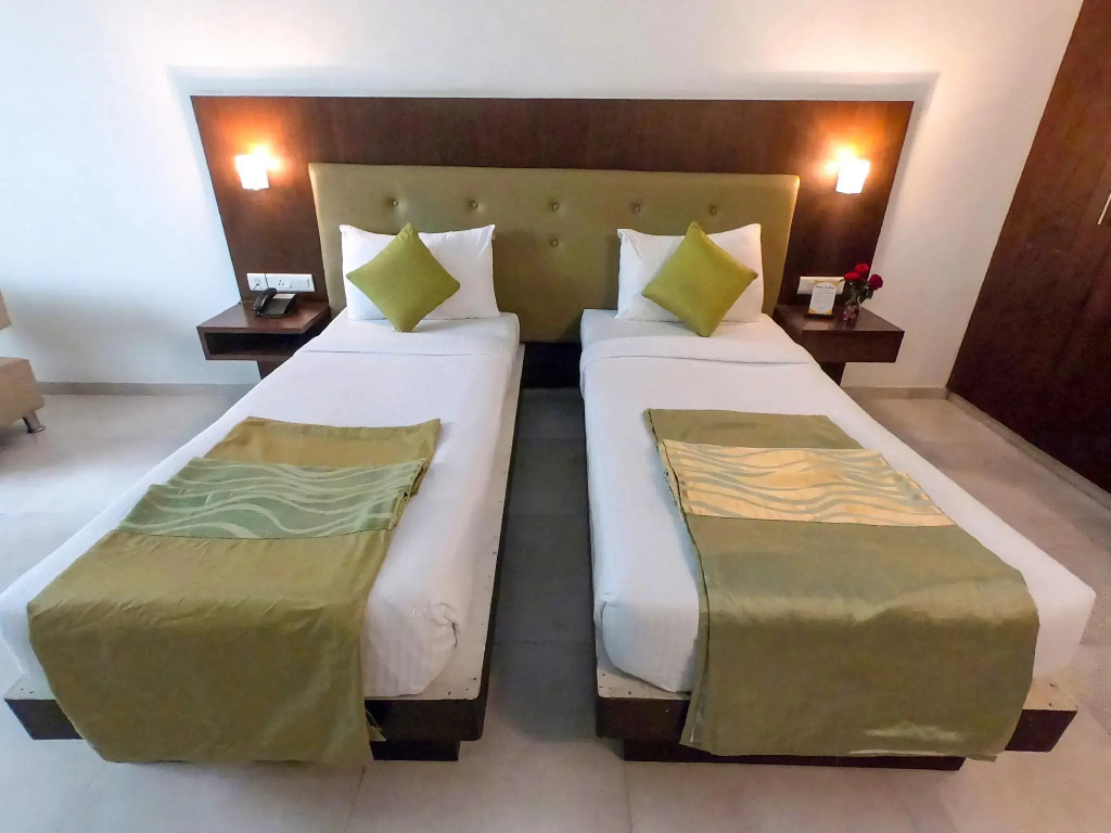 Srinivas Saffron Hotel