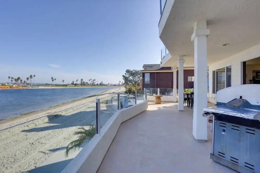Beachfront San Diego Condo w/ Patio on the Bay!