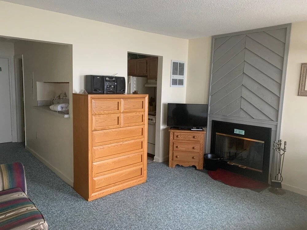 Sugar Ski & Country Club Unit 10-701 Bronze