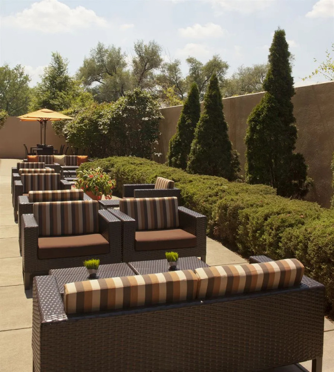 Courtyard Louisville Airport