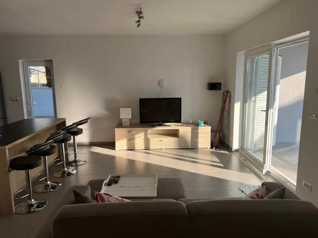 Villa Pina Tisno Apartment Luca 4-6 Pers