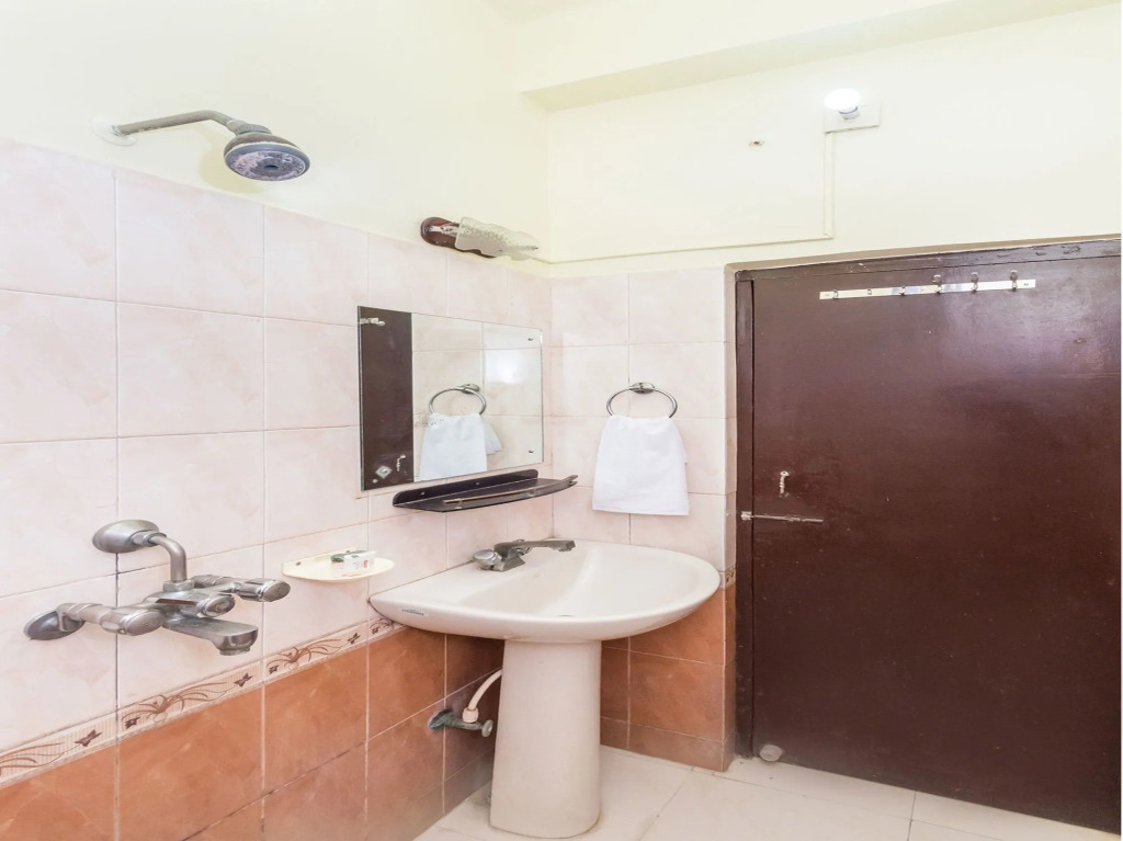 OYO 10110 Bihaan Guest House
