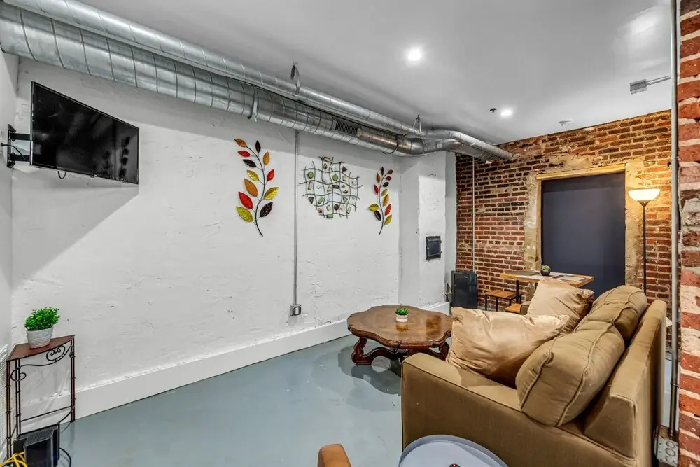 1BR Apartment in the heart of the City
