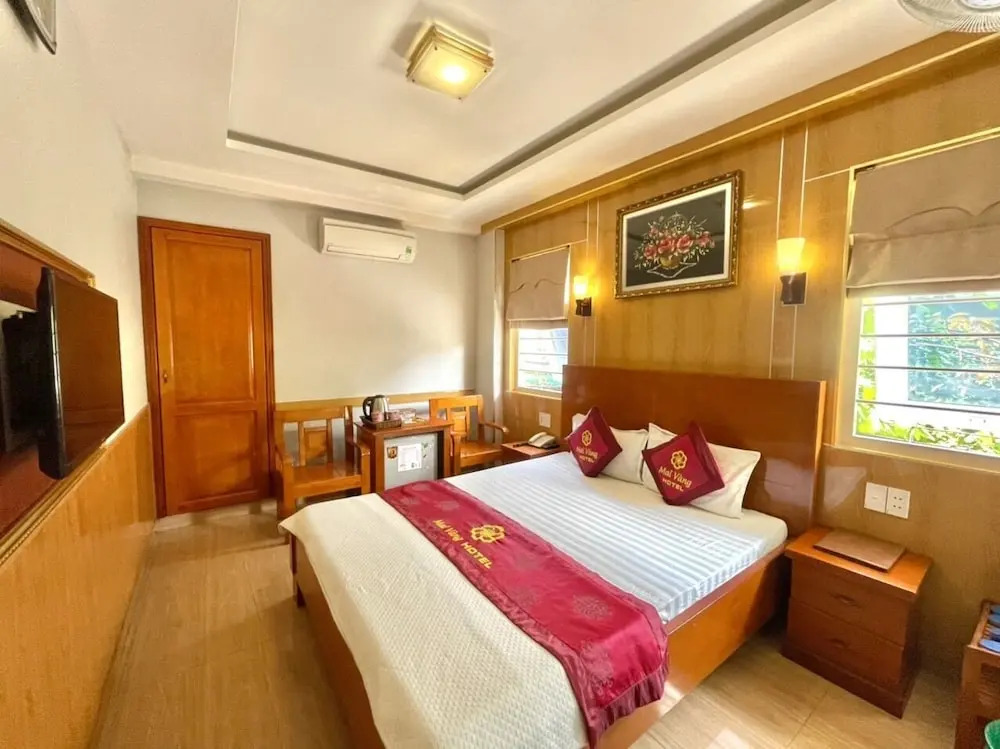 Mai Vang Hotel