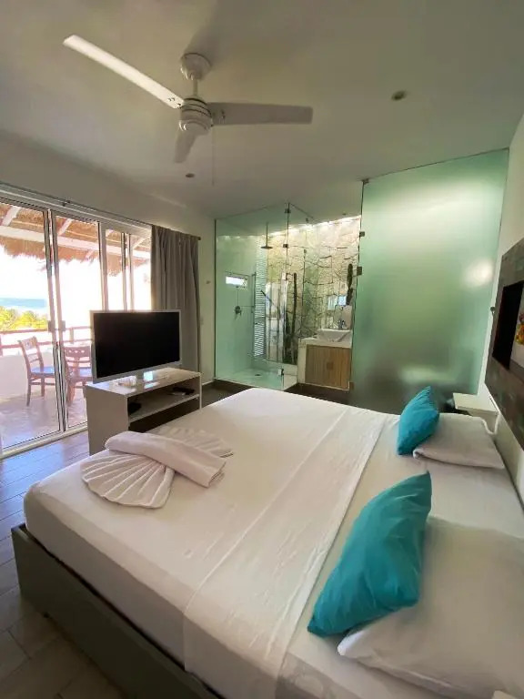Anacapri Suite - 4th Floor Penthouse Beach Front