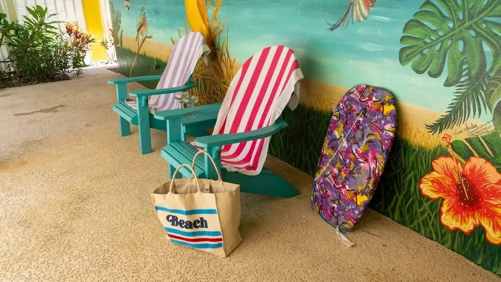 Luxury - 1 min to Beach - Pool - New Remodel