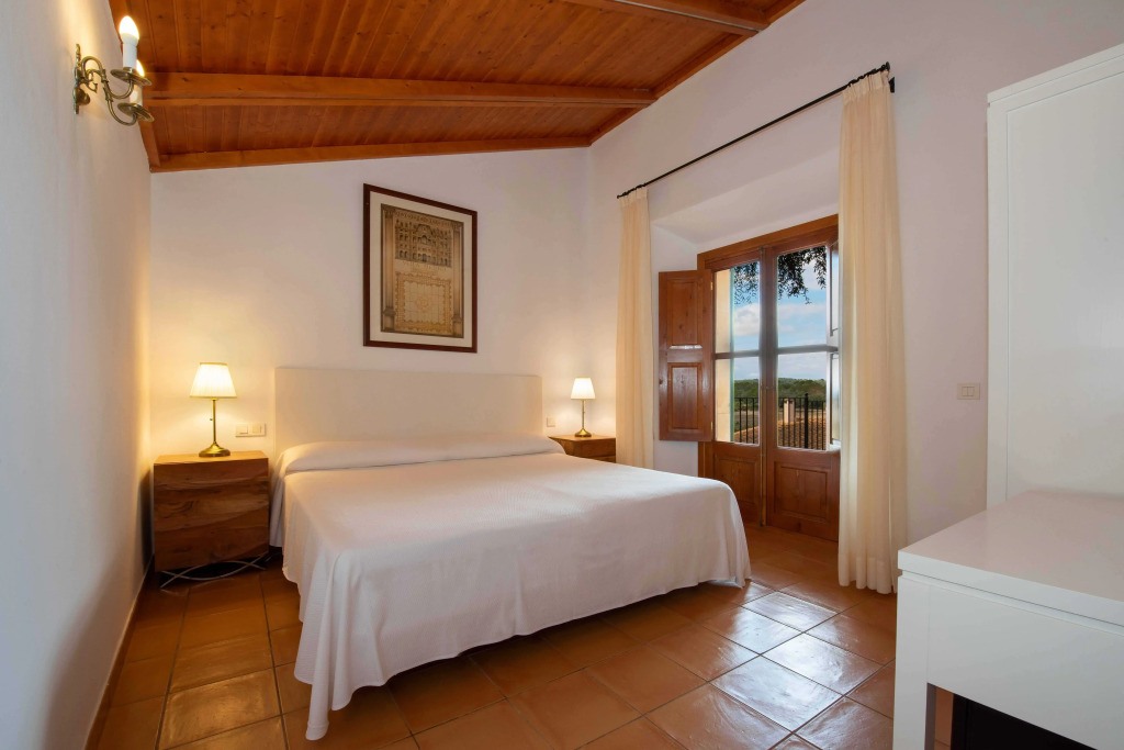Finca Son Roig by Valentin
