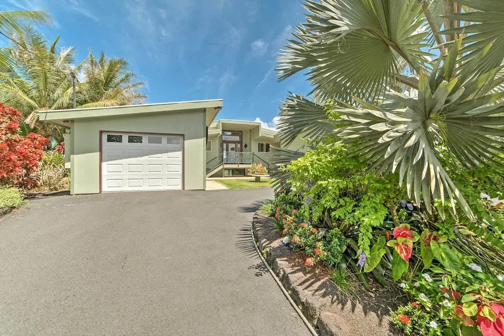 Direct Oceanfront, Big Island Home