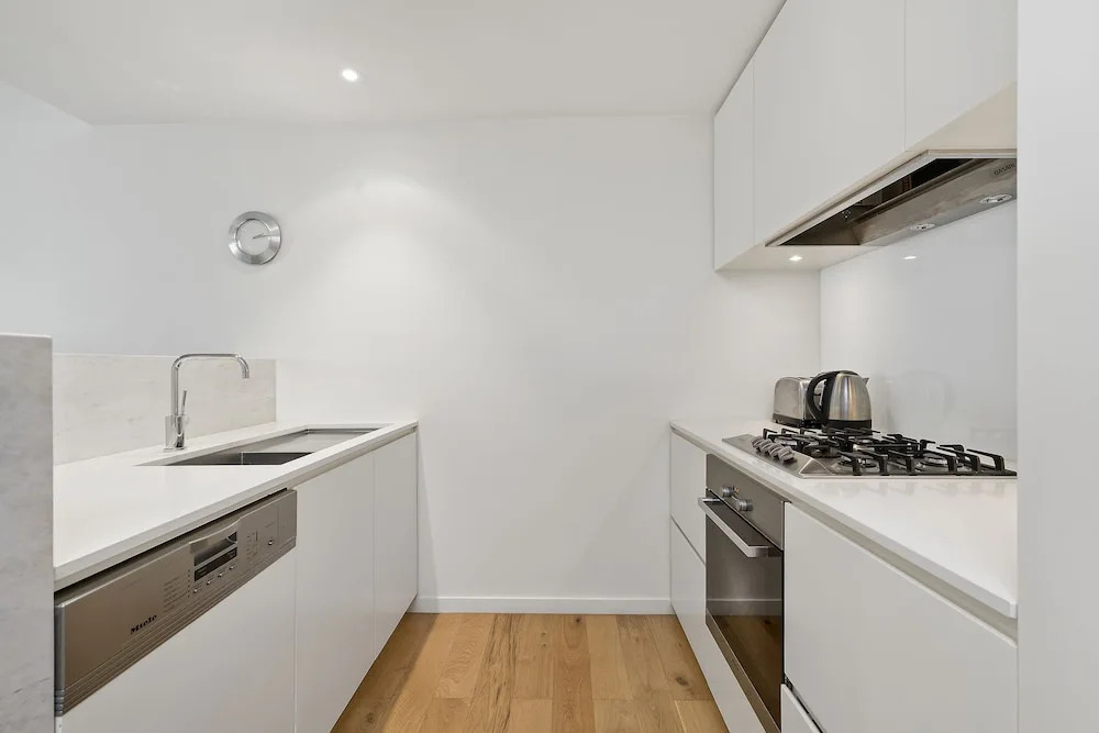 Edgewater 207