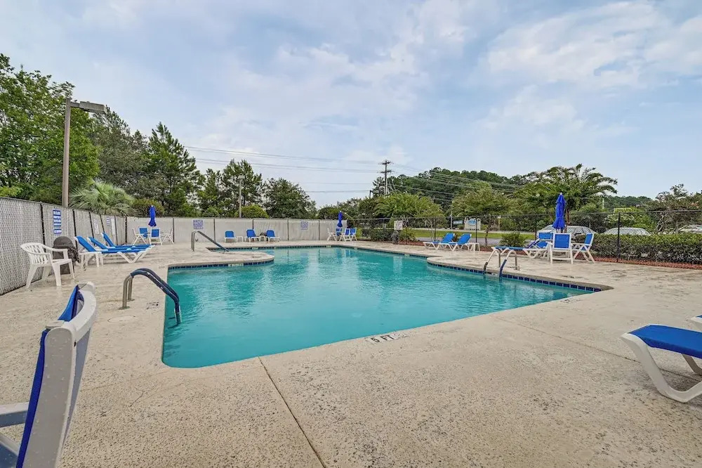 Pool Access & 2 Mi to Ocean: Myrtle Beach Condo!