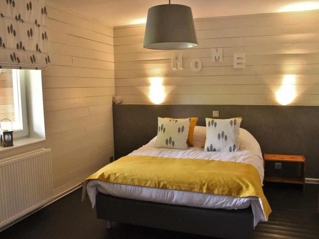 Holiday Home in Jupille Near Forest Trails