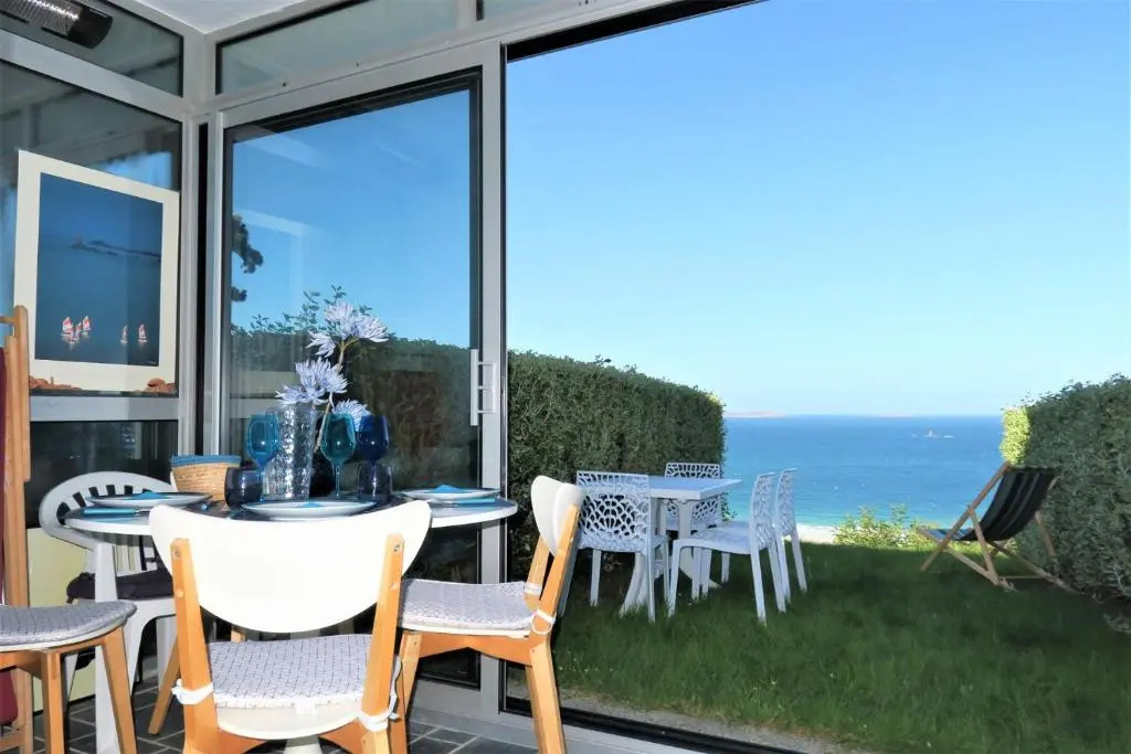 Bel appartement rénové avec jardin, VUE MER à PERROS-GUIREC - Réf 946