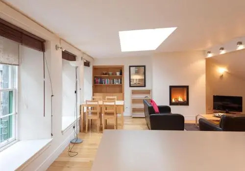 Apartment Thistle Lane