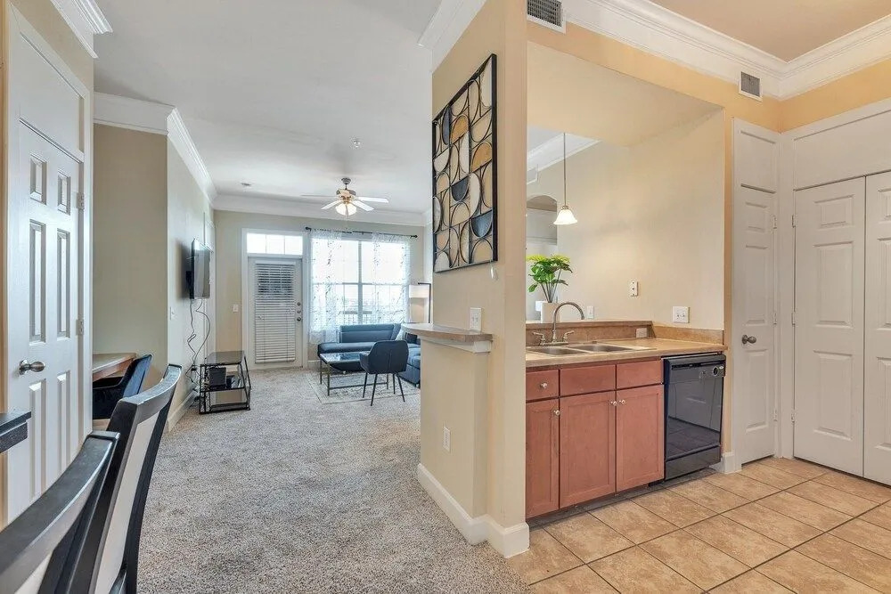 City View & Poolview Apartment With Full Kitchen 2 Bedroom Apts by Redawning