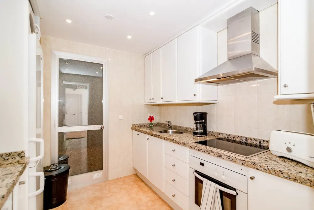 Apartment Los Dragos - Roomservice