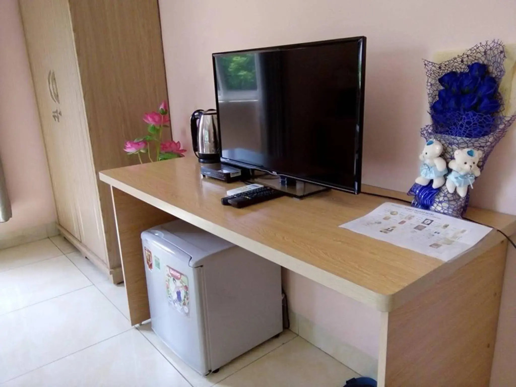 Family Transit Apartment