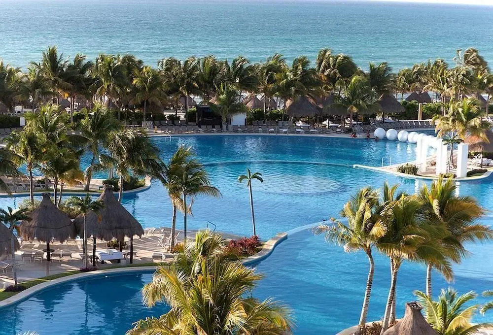 Grand Ocean Breeze Acapulco