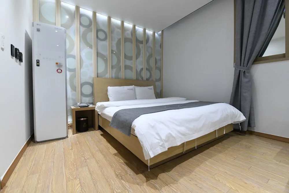 Gallery Hotel