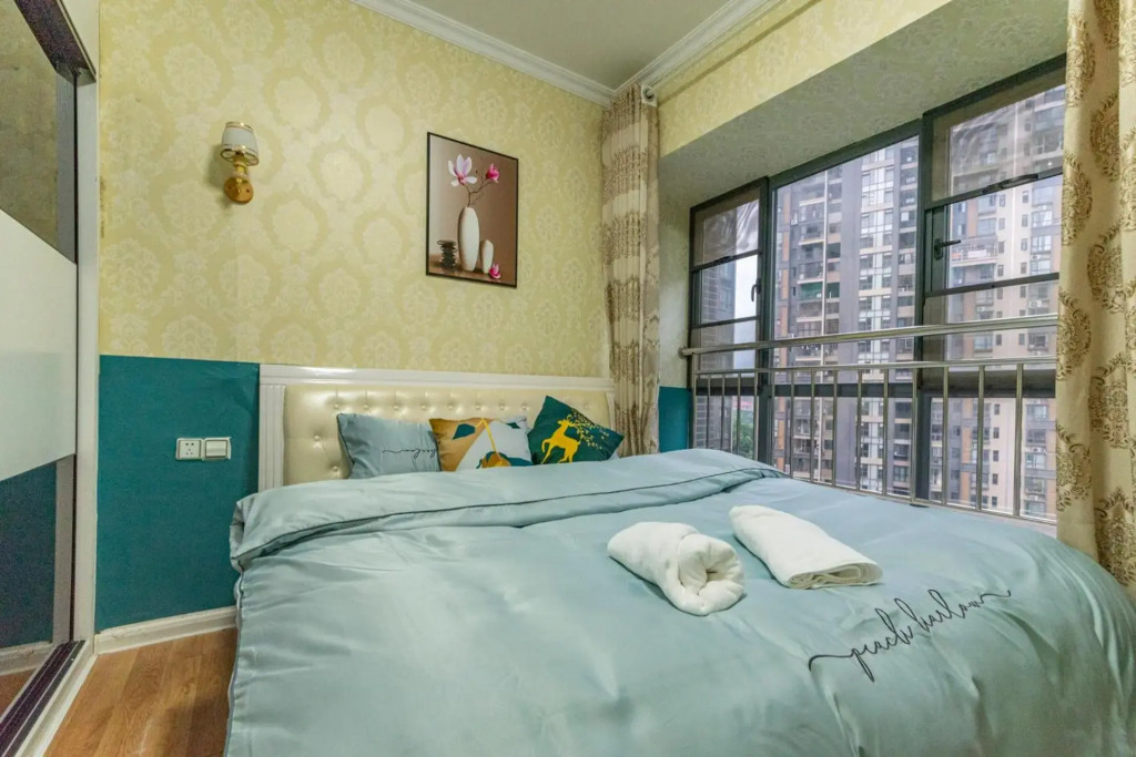 Locals Apartment Inn 01
