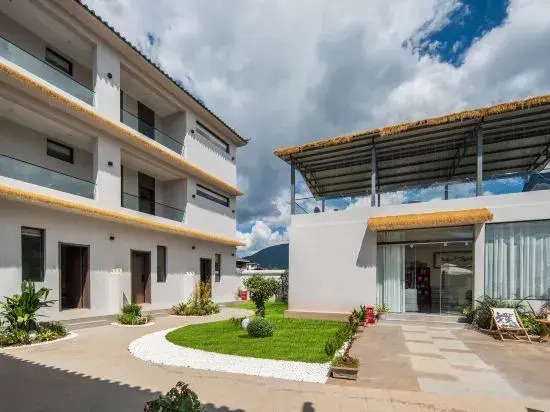 Cloud and Wind · Liangqi YuLong Trip | Free Dreamer Wild Luxury Snow Mountain Courtyard