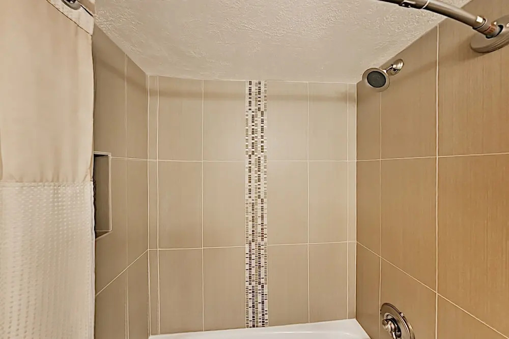 13tr23qb Studio Bedroom Condo