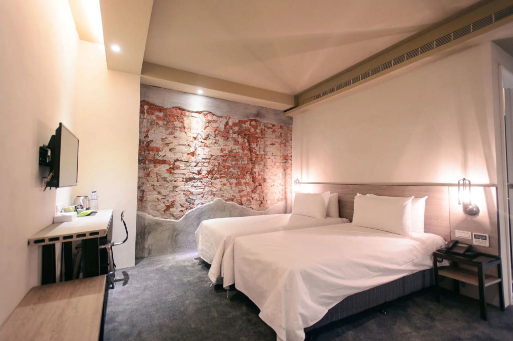 Kiwi Express Hotel-Taichung Station II