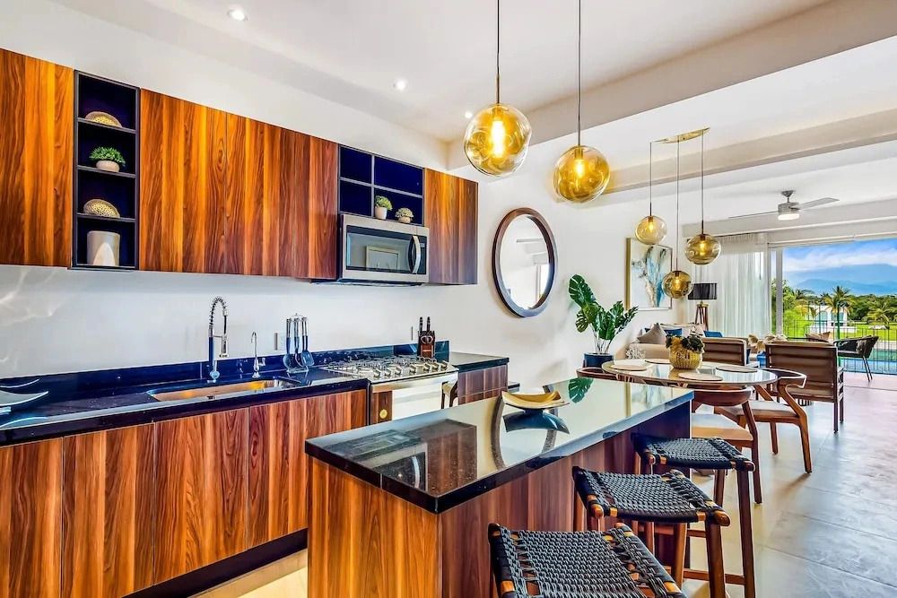 Mountain-view Apartment Near Beach With Balcony, Rooftop Pool, Gym, & Ping-pong
