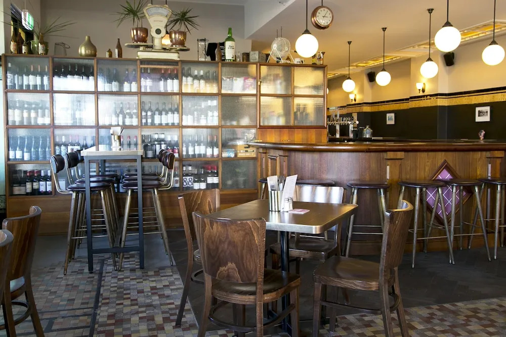 Sydney Park Hotel