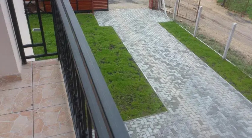B.É.ZS. Apartman
