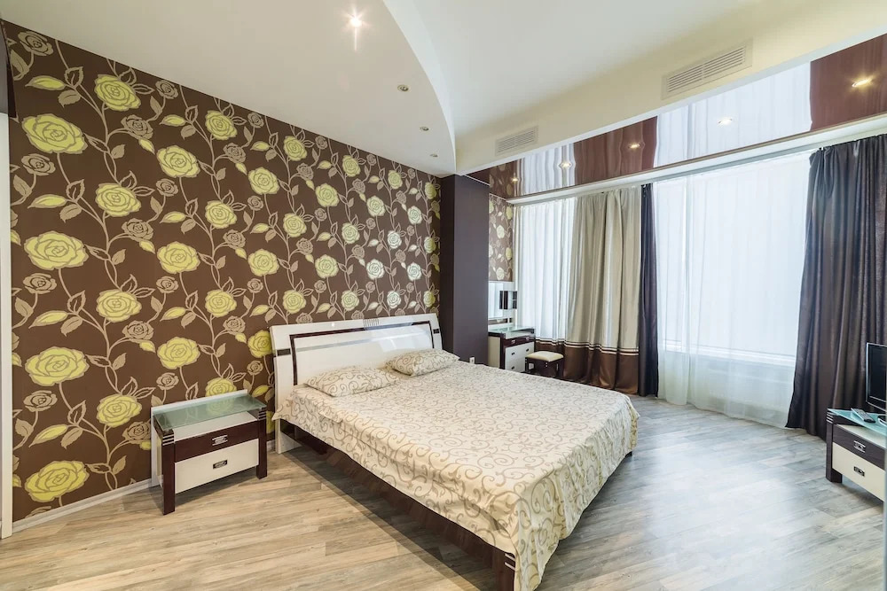 Staybridge Готель Мост Сити