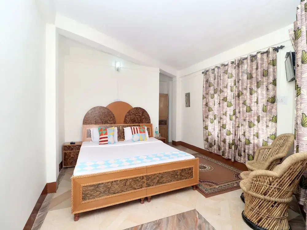 Oyo Home 18477 Cheerful Stay