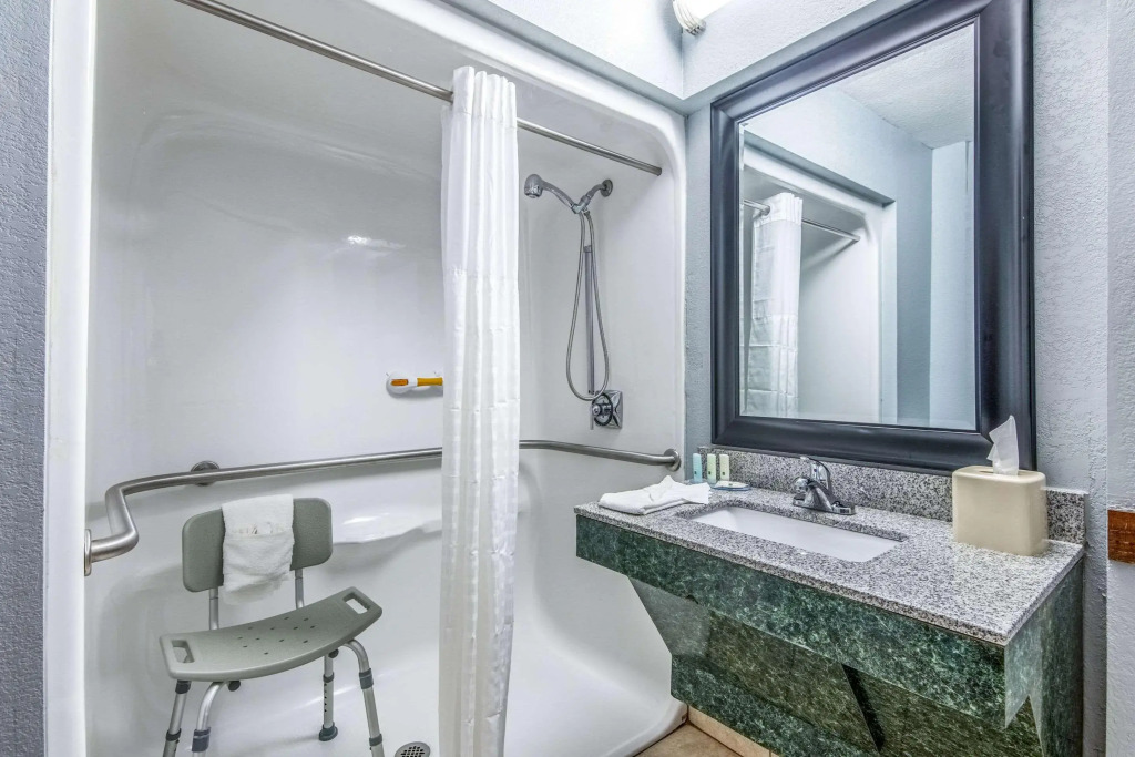 Quality Suites Maumelle - Little Rock Northwest