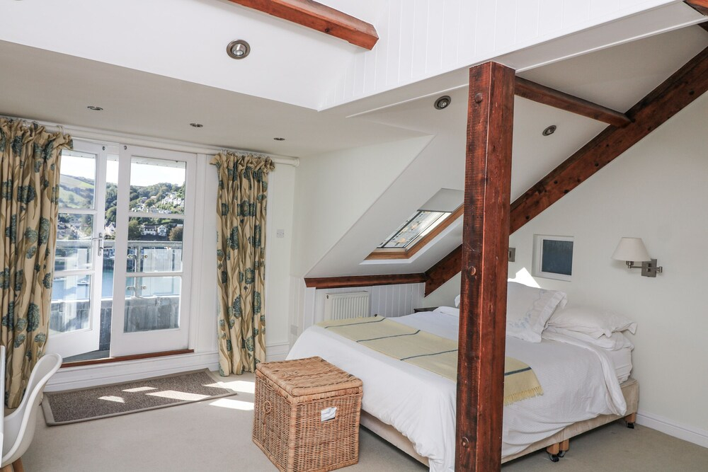 Fastnet at Nonsuch House