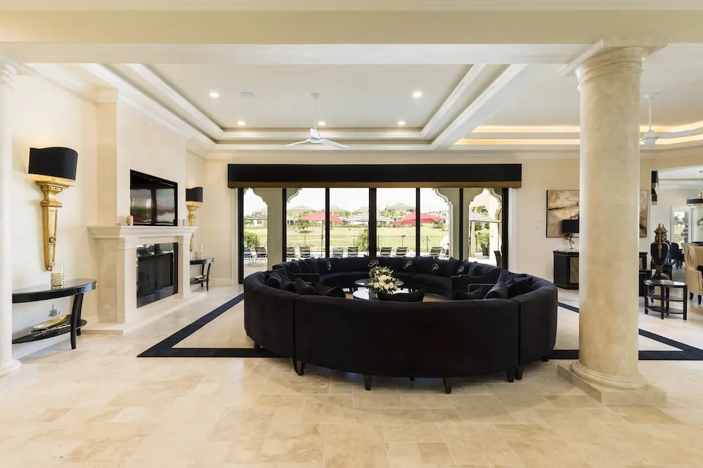 12BR Reunion Pool Home 521 by OVRH